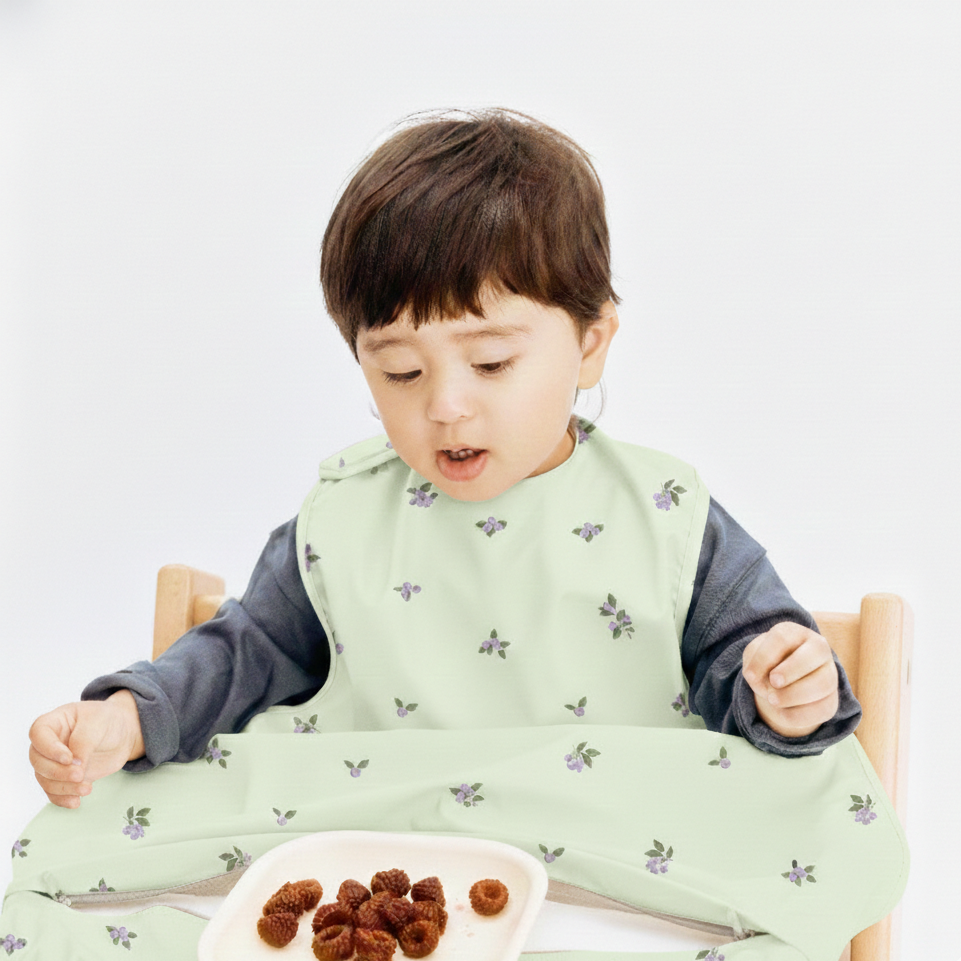 NEW 2026 食べこぼし用エプロン  <ノースリーブ>