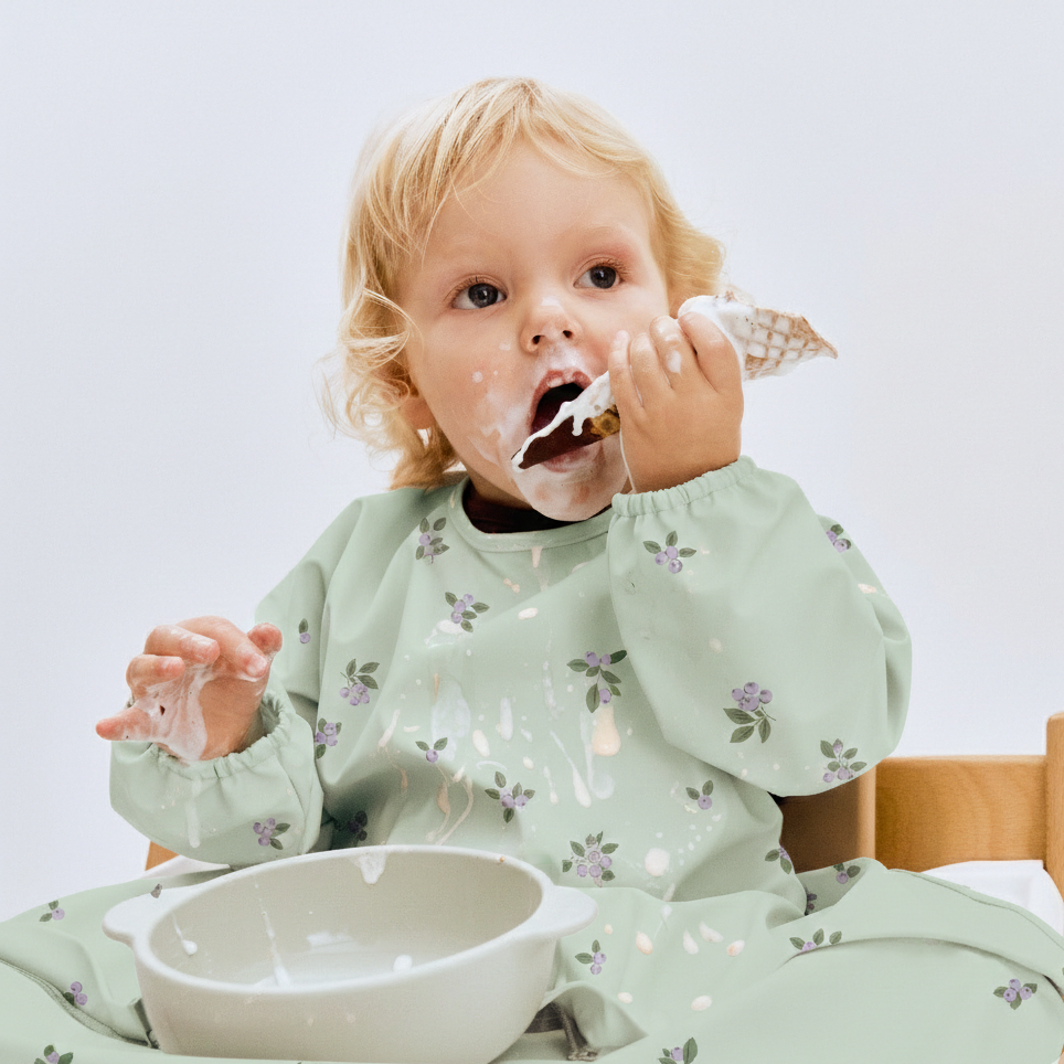 NEW 2026 食べこぼし用エプロン <長袖>